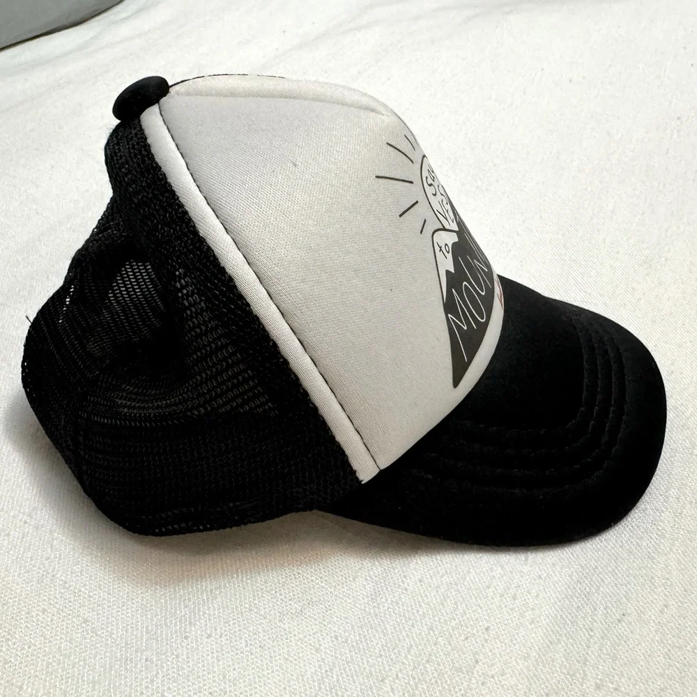 bubu | Infant “Say Yes to the Mountains” Trucker Hat | 12-18 months